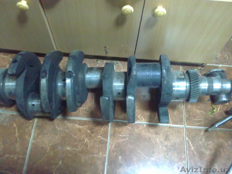 Продам коленный вал на МАЗ 6. Рабочий в хорошем состоянии. Торг уместен. - Изображение #1, Объявление #926734
