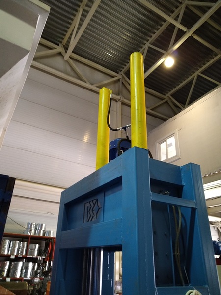 Полипропилен кипларини кесиш учун гильотиналар - Изображение #1, Объявление #1682455