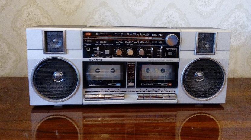 КУПЛЮ магнитолу двухкассетник  SANYO - Изображение #1, Объявление #1685324
