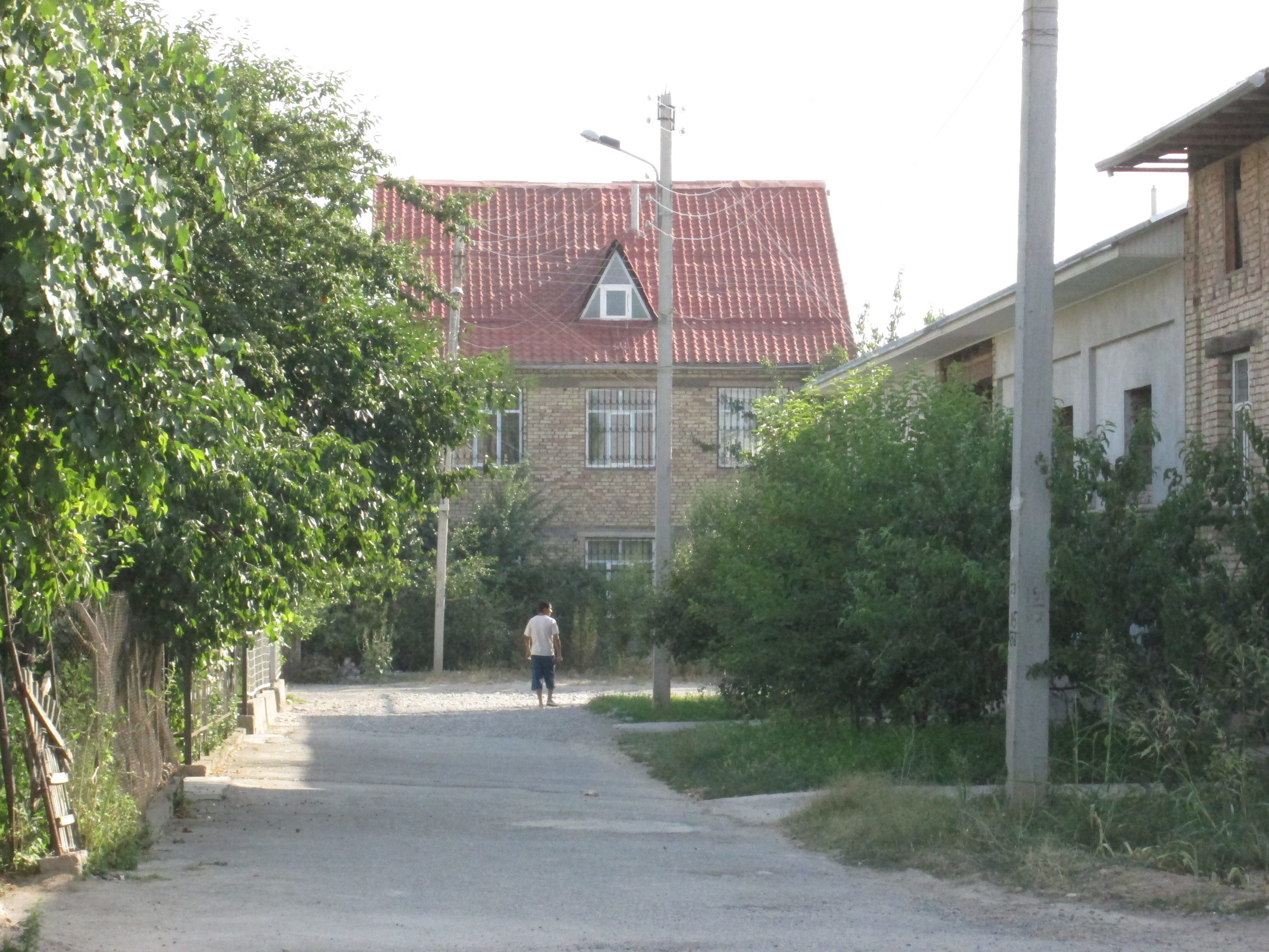 Продам или обменяю дом на участке в 6 соток  - Изображение #1, Объявление #1738189