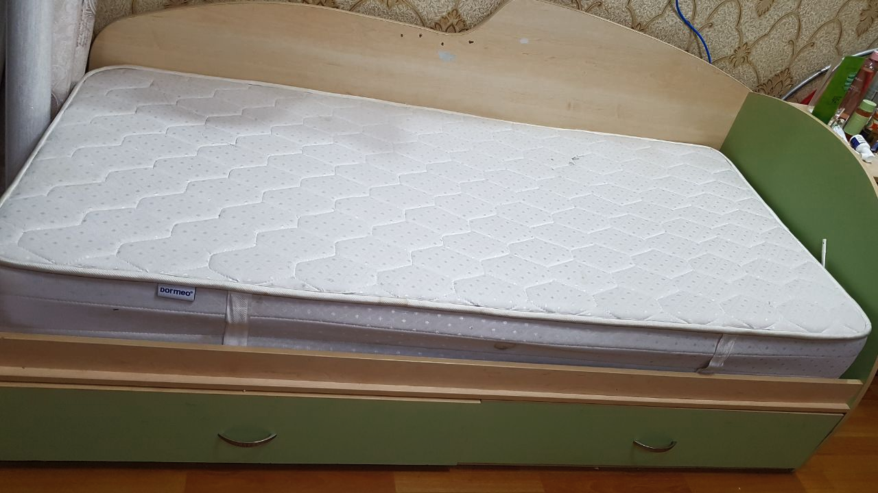 Продаю кровать с матрасом - Изображение #1, Объявление #1738703