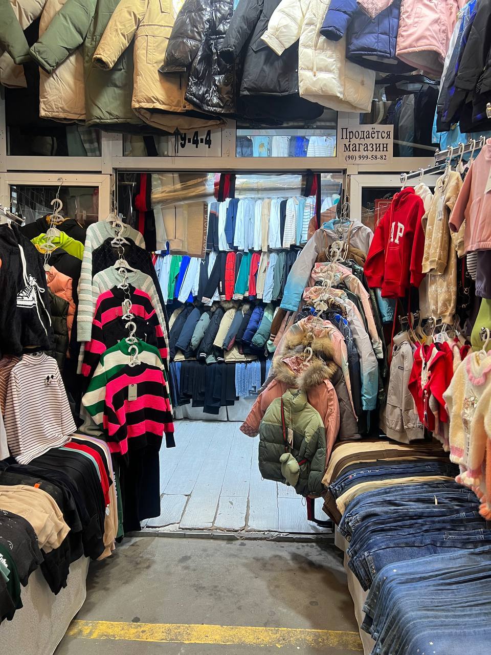 Продам магазин на вещевом рынке "Ипподром" - Изображение #1, Объявление #1741821