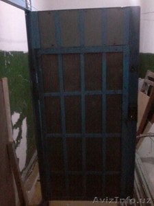 Продам самодельную железно - решётчатую дверь, можно для общего коридора в 9этаж - Изображение #7, Объявление #1610750