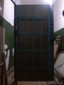 Продам самодельную железно - решётчатую дверь, можно для общего коридора в 9этаж - Изображение #1, Объявление #1610750