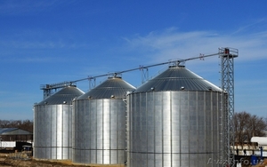 Силосы стальные для хранения зернопродуктов