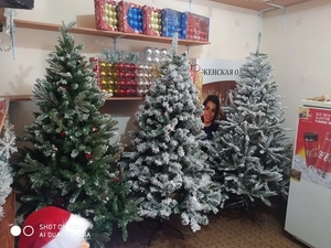 Новогодняя ёлка с ягодами и шишками. Доставка со склада #1747476