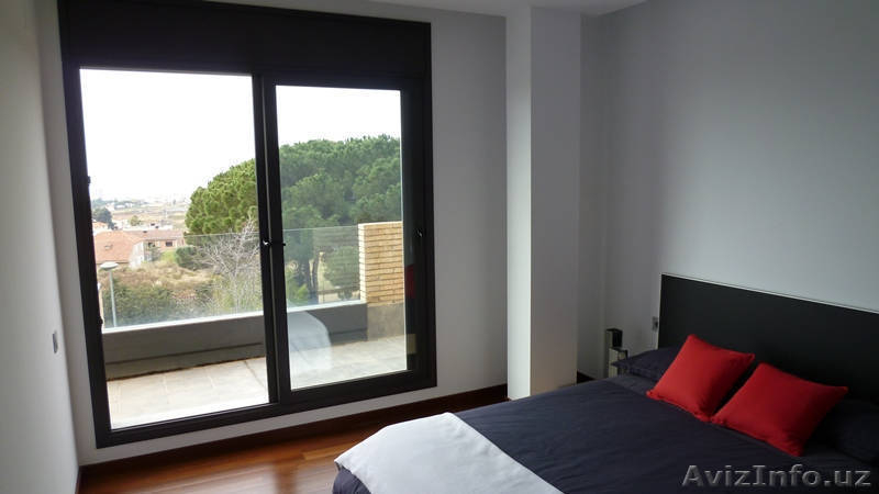 Элитный дуплекс с видом на море и бассейном под Барселоной - Изображение #7, Объявление #1518807