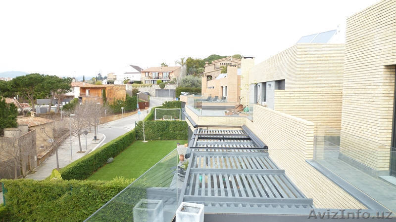 Элитный дуплекс с видом на море и бассейном под Барселоной - Изображение #9, Объявление #1518807