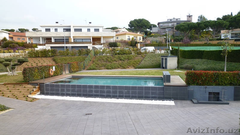 Элитный дуплекс с видом на море и бассейном под Барселоной - Изображение #10, Объявление #1518807