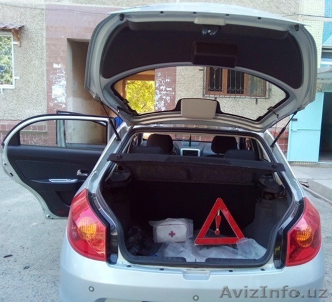 Продам ЗАЗ ФОРЗА Люкс 2014 года, пробег 8992, цвет серебристый дождь - Изображение #4, Объявление #1574736