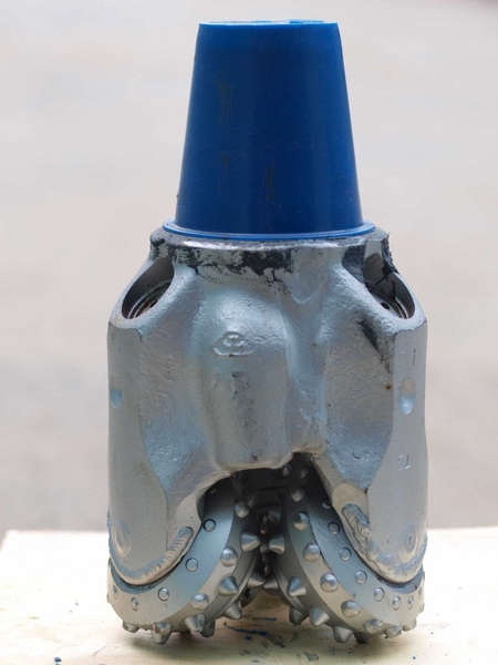 Предлагаю буровые долота, бурголовки шарошечные и PDC, калибраторы и дри  - Изображение #3, Объявление #1712583