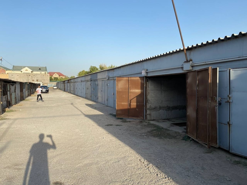 * ГАРАЖ на 40 лет победы большой хороший чистый с ямой! на охраняемой территории - Изображение #1, Объявление #1728549