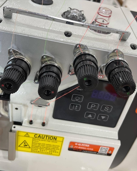 JOYEE JY-B999-4-ED2 Оверлок 4-Ниточная машина - Изображение #4, Объявление #1747468